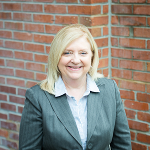 苏珊·亚伯拉罕 headshot