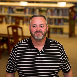 德林克利夫顿 headshot