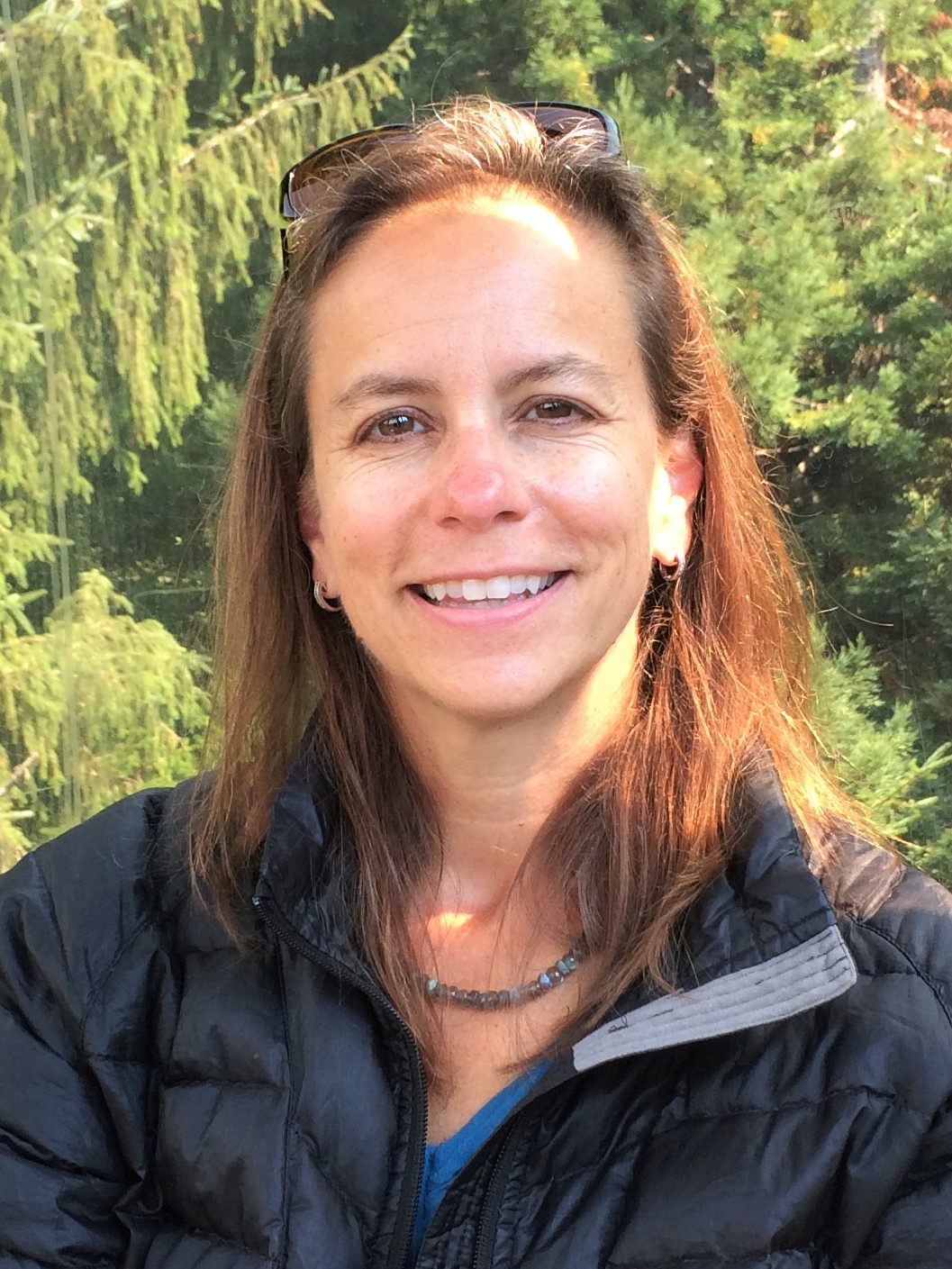 Deb Clopton headshot