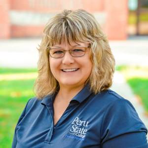 达纳·康明斯 headshot