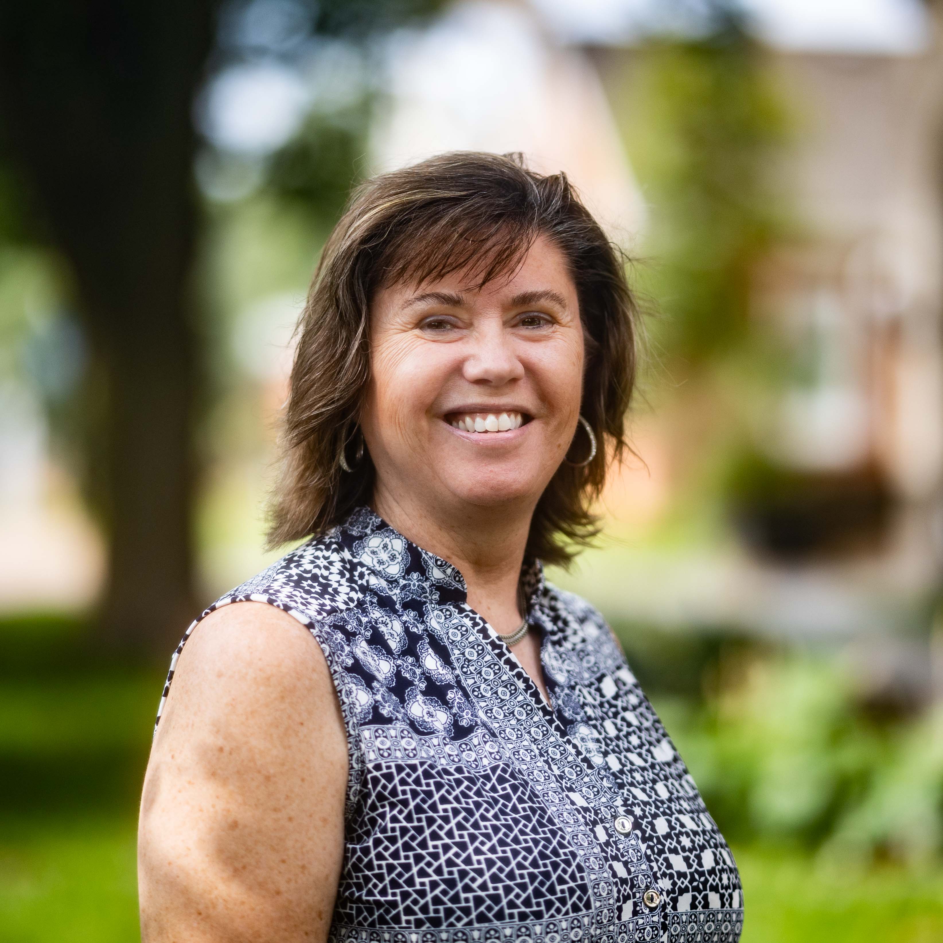 唐娜Menke Headshot