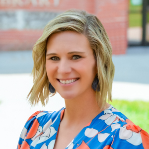 阿希利Eickhoff headshot