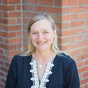 Mary Goebel-Lundholm headshot