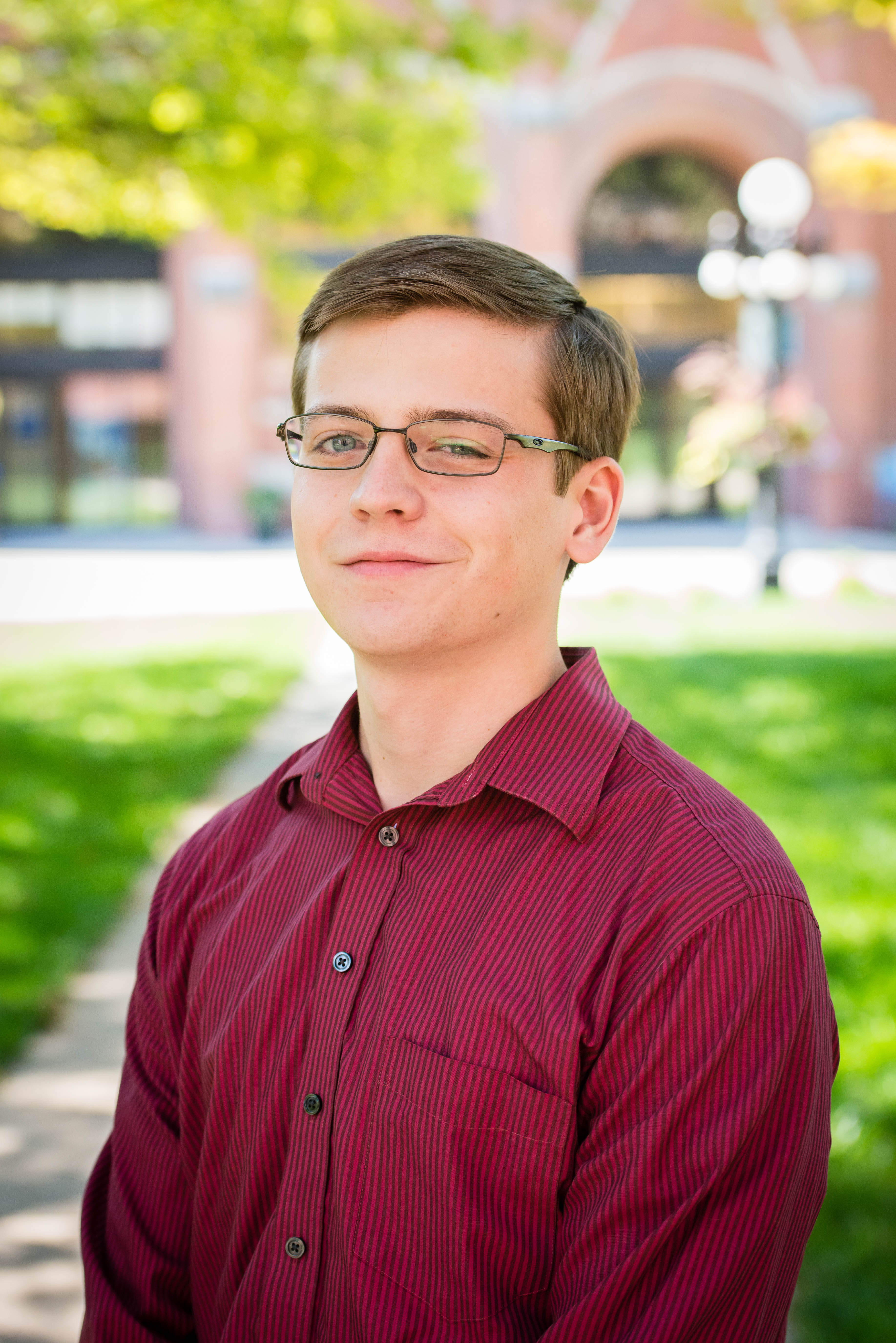 柯蒂斯卡雷尔 headshot