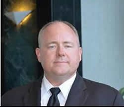 里克Langstraat headshot