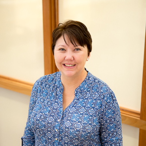 劳拉·马瑟 headshot