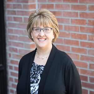 艾米Oestmann headshot