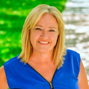 布伦达小道 headshot