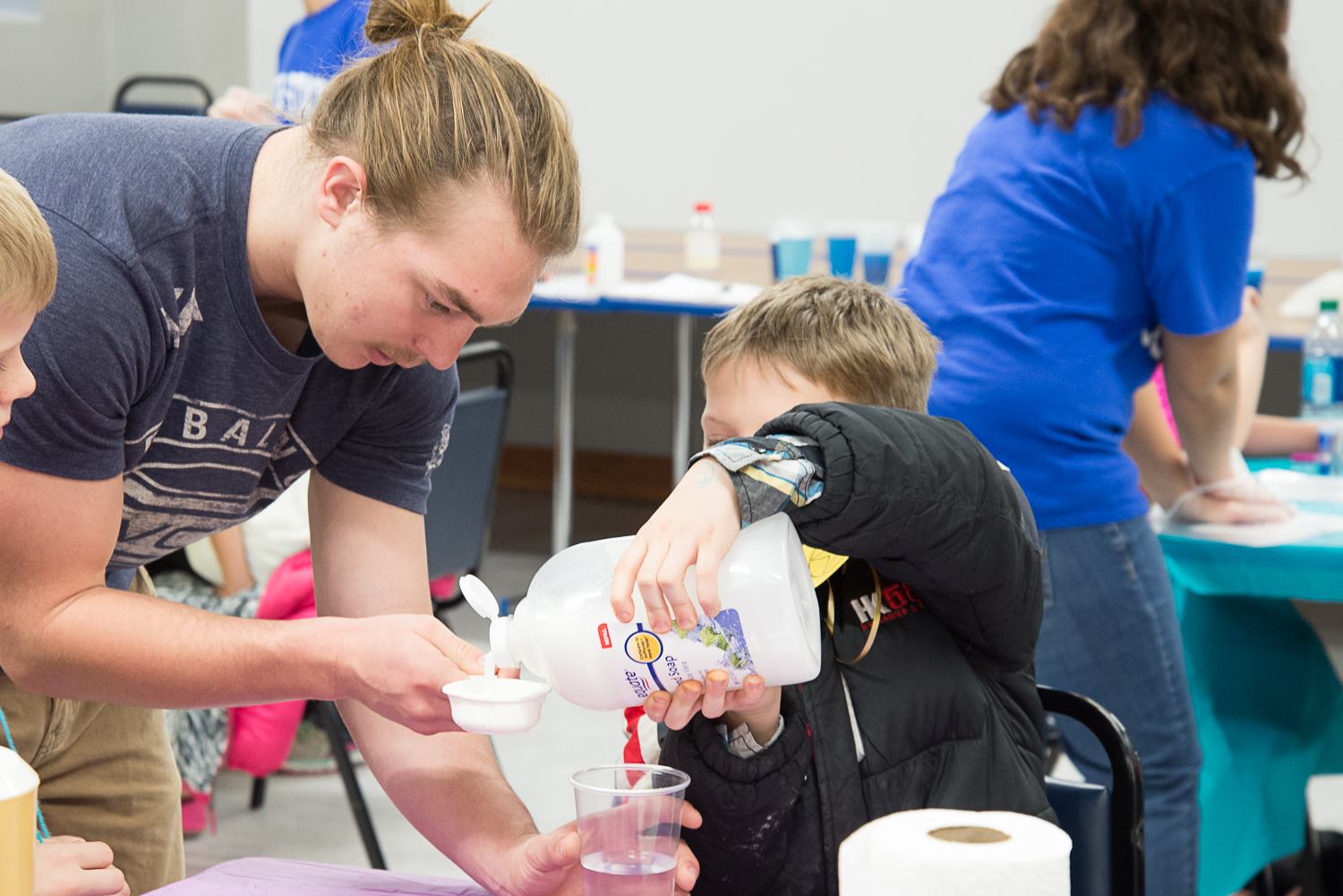Bobcat in 首页coming Parade